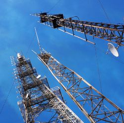 Электроэнергетика и телекоммуникации